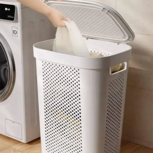 laundry basket with lid