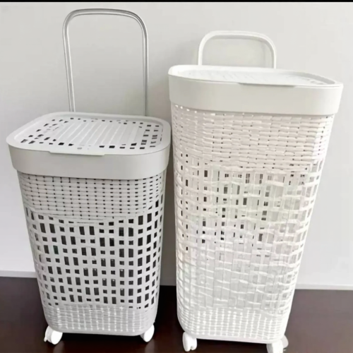 laundry basket with lid