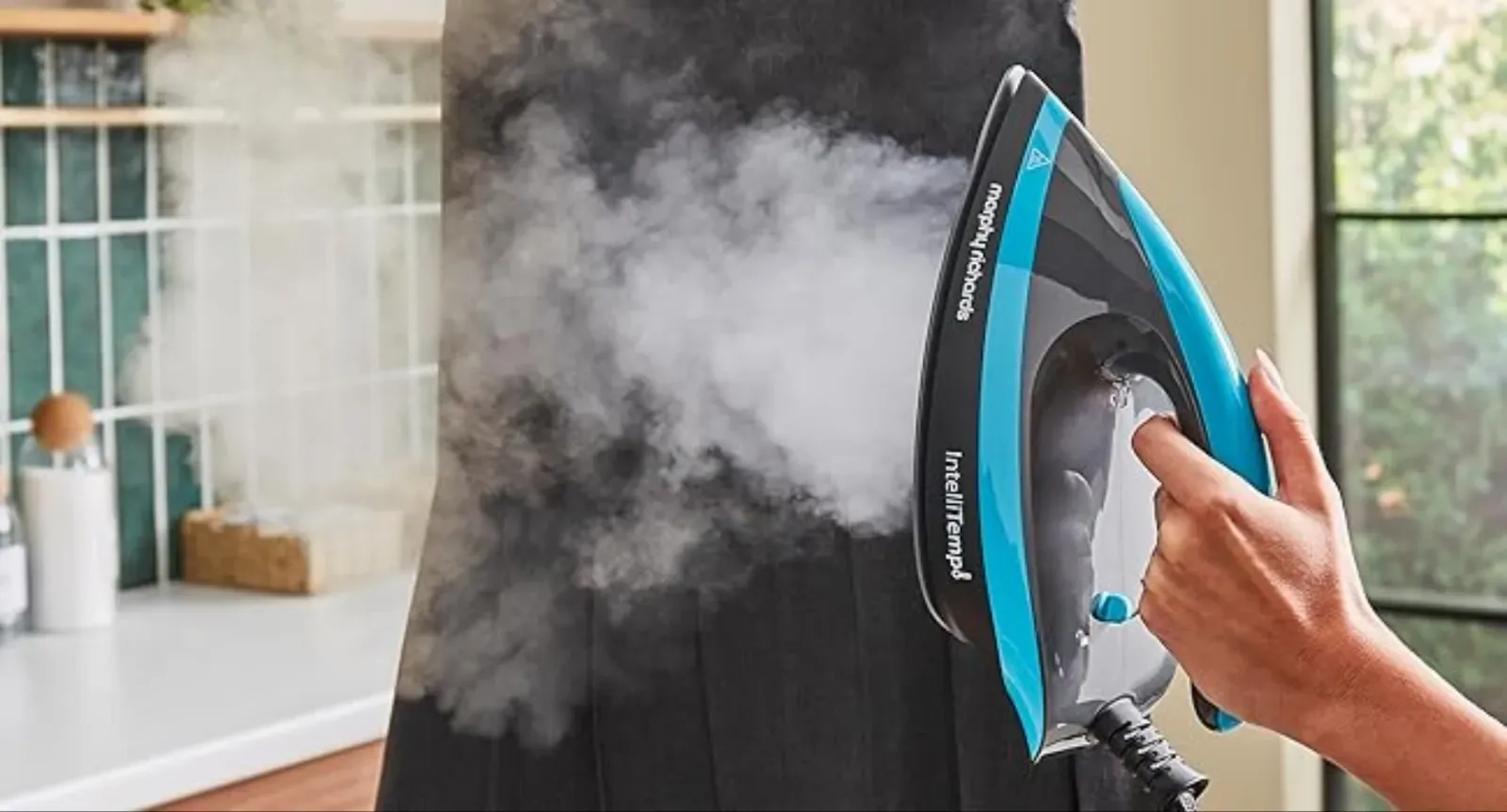 Morphy Richards Industrial Generator Steam Pro Iron -3000w - Image 4